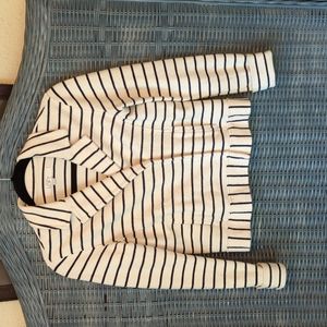 Ann Taylor Loft. Off white cropped Striped jacket. Size XSPetit